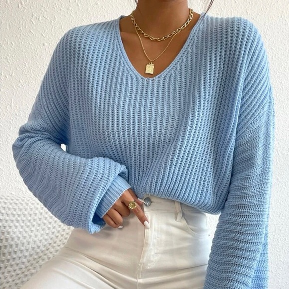 SHEIN Sweaters - SHEIN EZWear Sweater